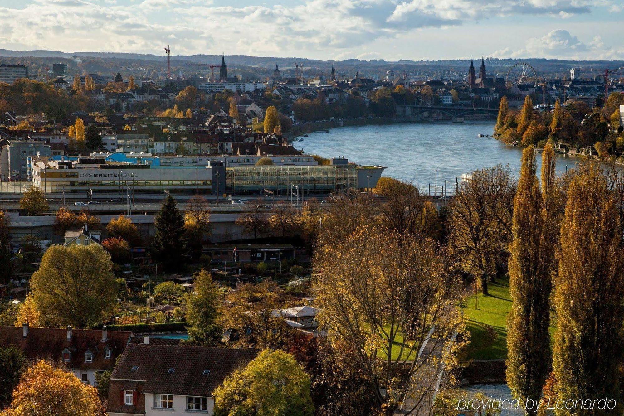Dasbreitehotel Am Rhein Basilea Esterno foto