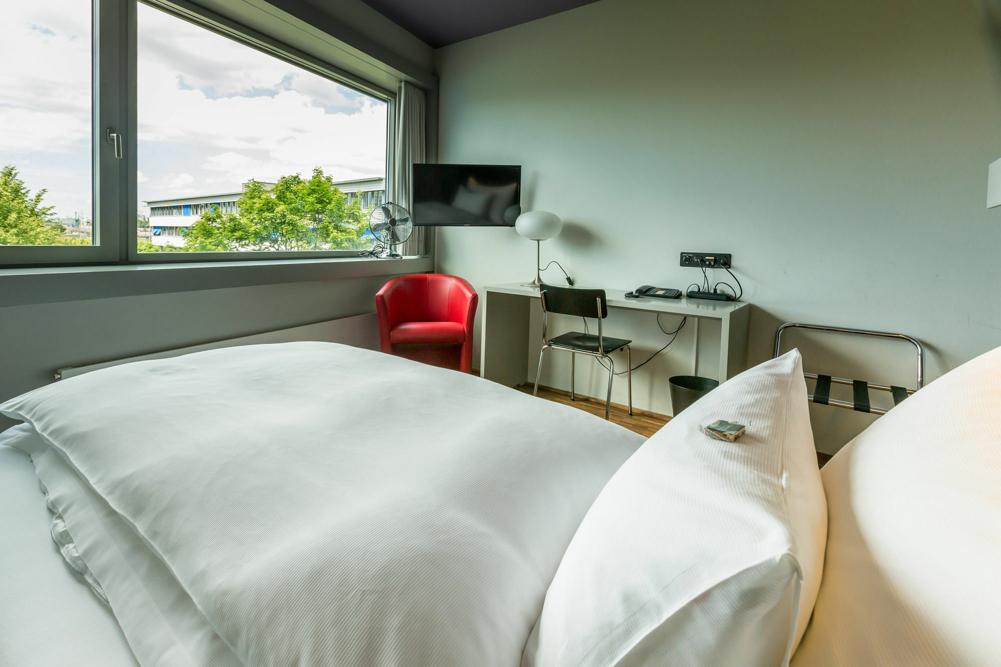 Dasbreitehotel Am Rhein Basilea Esterno foto
