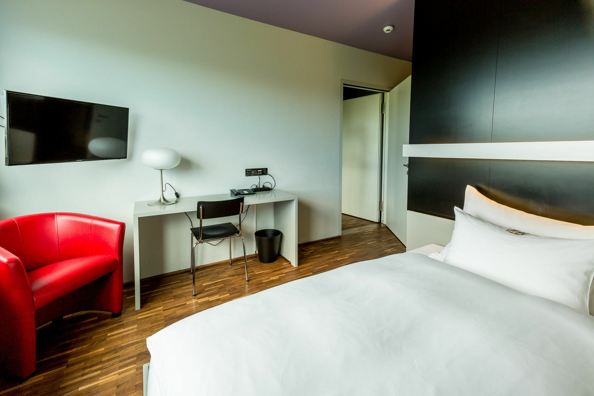 Dasbreitehotel Am Rhein Basilea Esterno foto