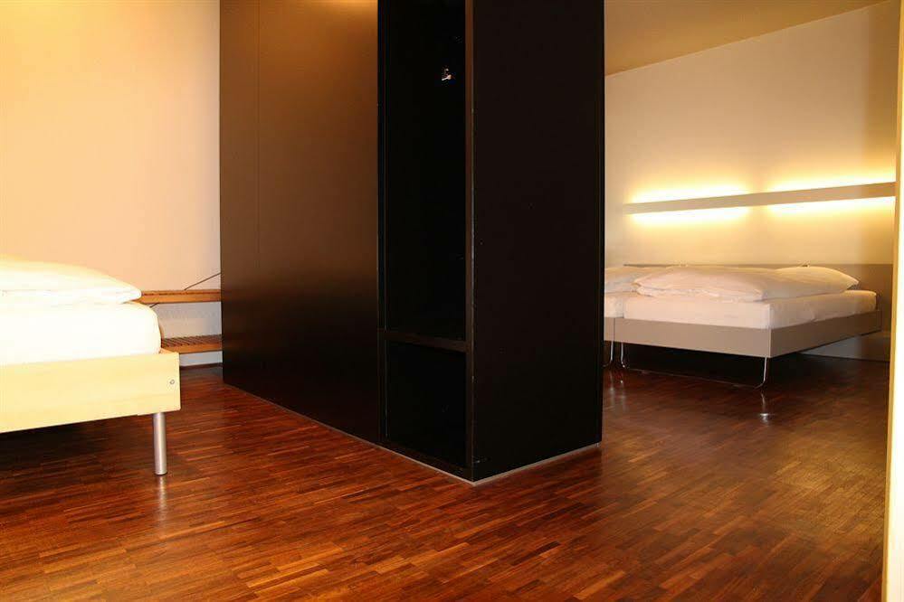 Dasbreitehotel Am Rhein Basilea Esterno foto